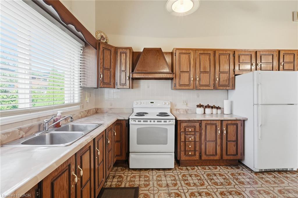 32 San Fernando Drive Property Photo 14