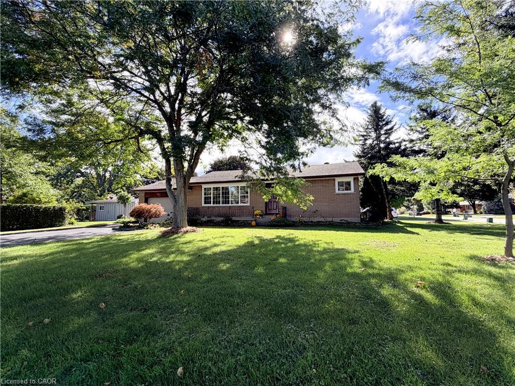 181 Montclair Crescent Property Photo 1