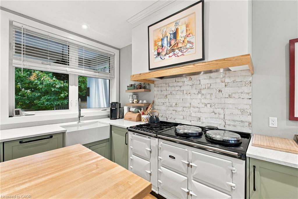 11 Wilberforce Avenue Property Photo 12