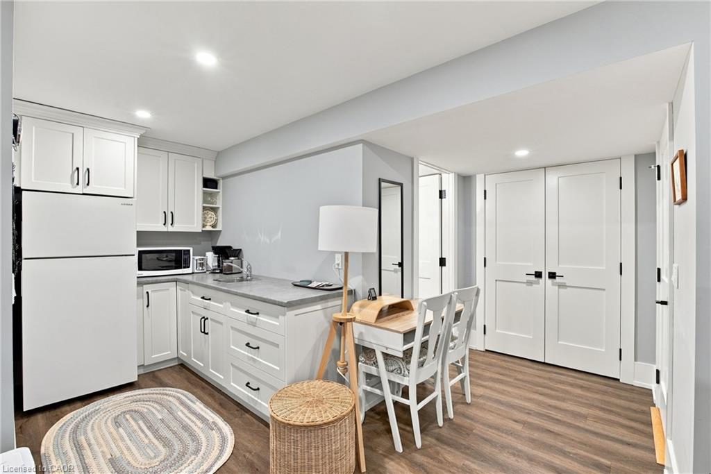 11 Wilberforce Avenue Property Photo 38