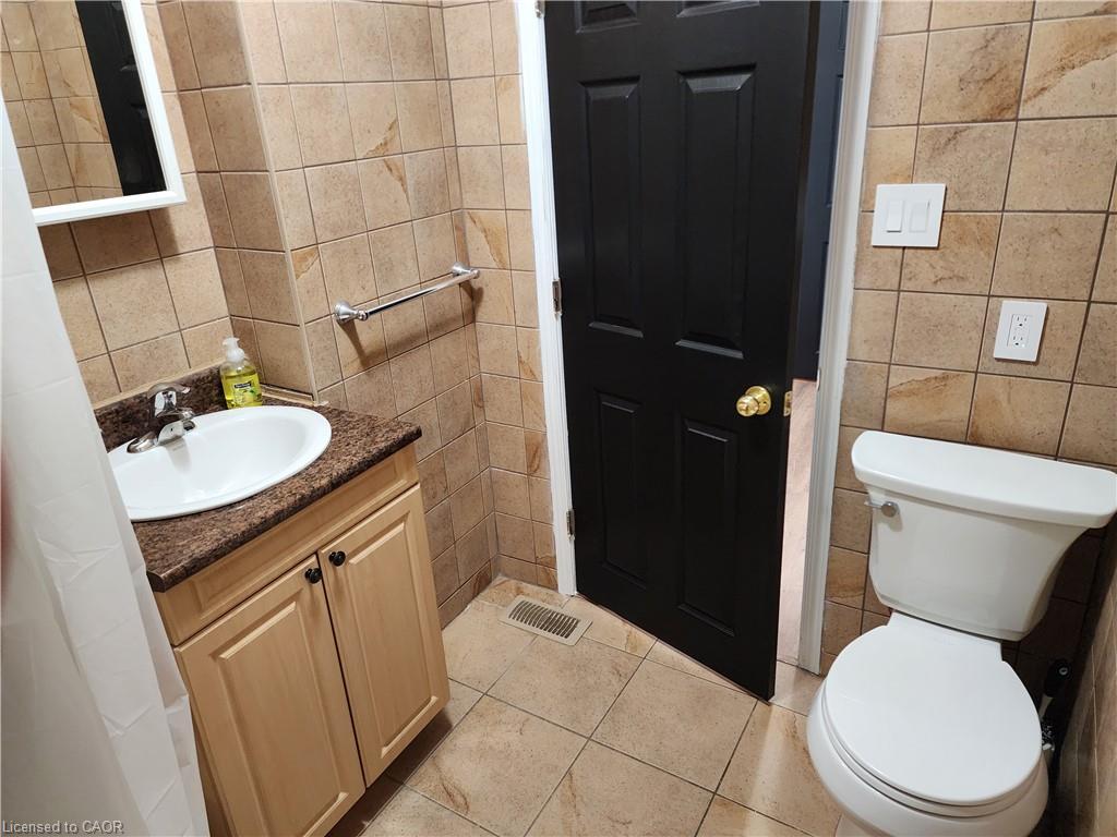 4-209 West Street Property Photo 13