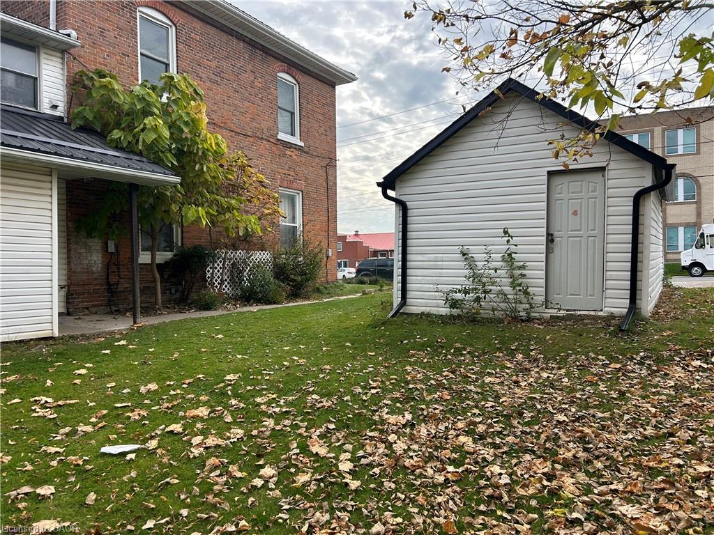 4-209 West Street Property Photo 22