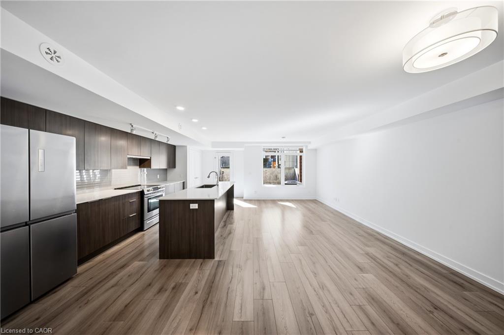 117-3078 Sixth Line Property Photo 14