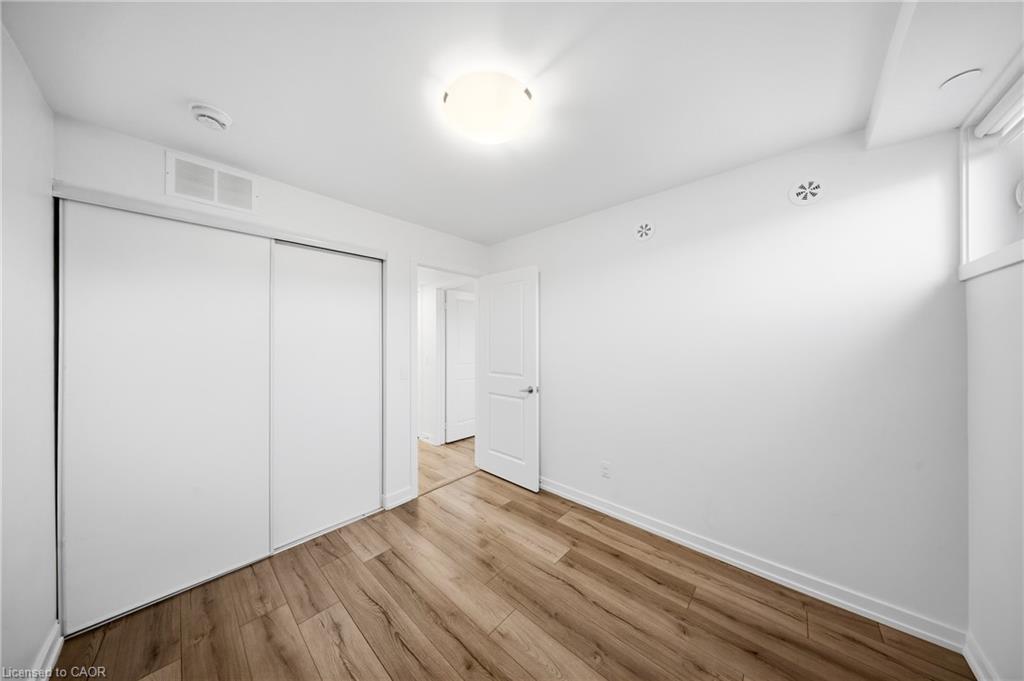 117-3078 Sixth Line Property Photo 24