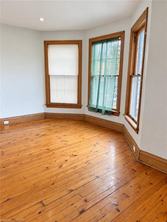 6 West Avenue N Property Photo 4