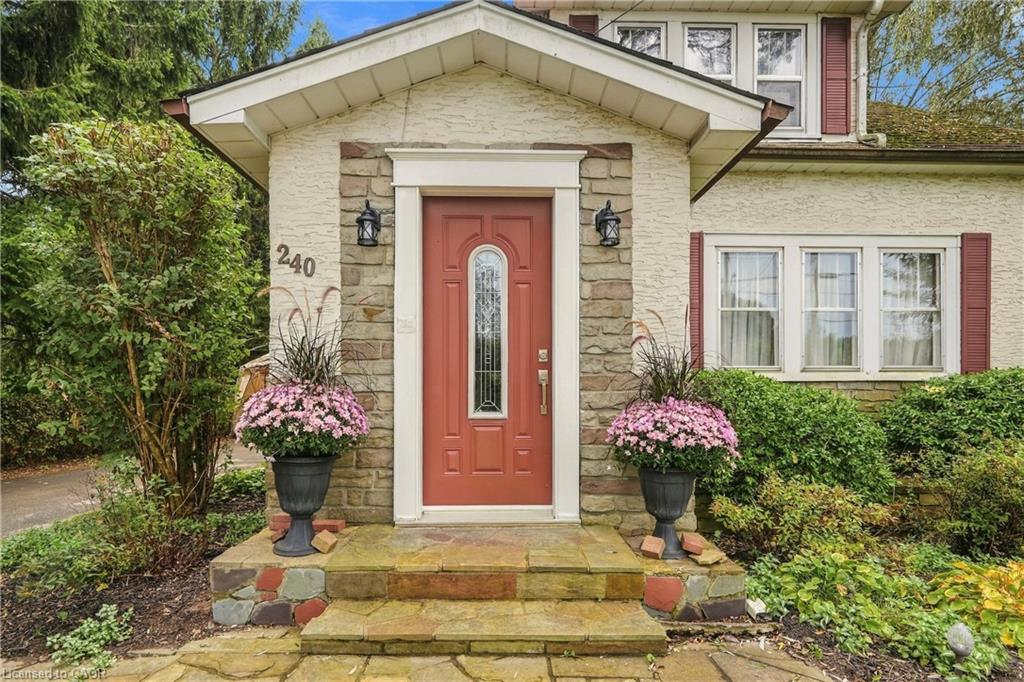 240 Canboro Road Property Photo 4