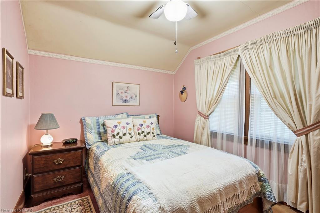 240 Canboro Road Property Photo 14
