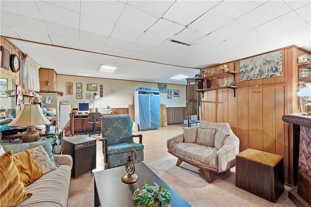 240 Canboro Road Property Photo 17