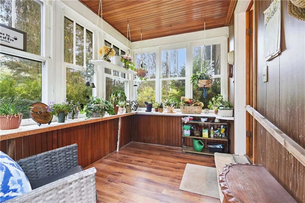 240 Canboro Road Property Photo 18