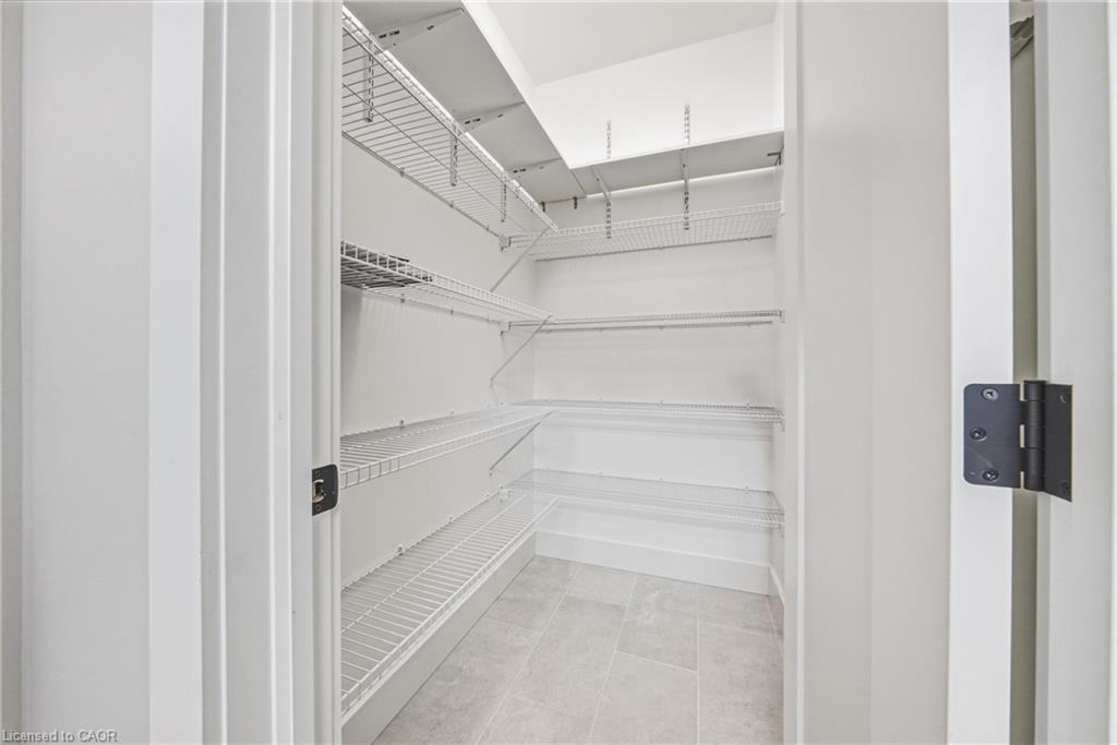 23-24 Craddock Boulevard Property Photo 25