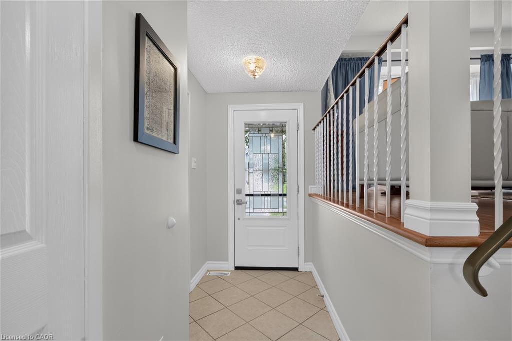 2482 Windjammer Road E Property Photo 5