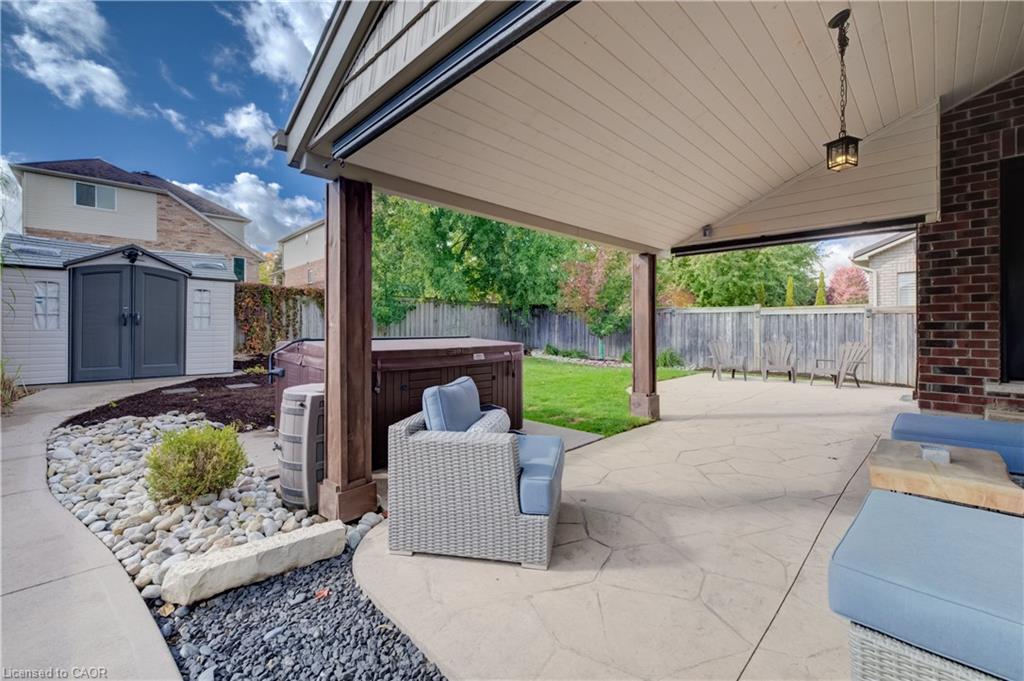 102 Schweitzer Crescent Property Photo 41