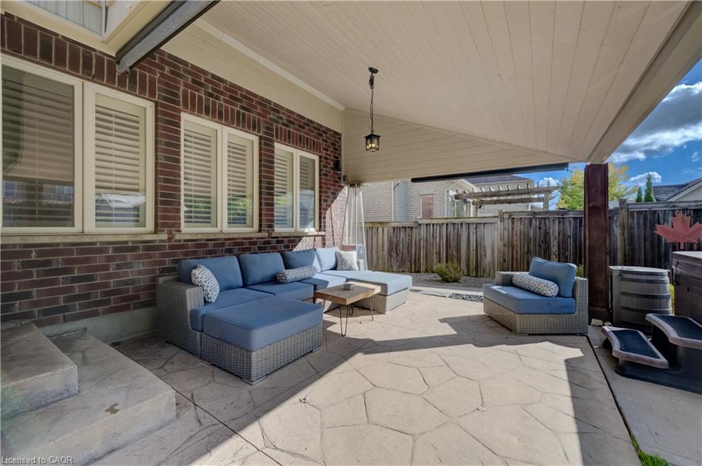 102 Schweitzer Crescent Property Photo 45