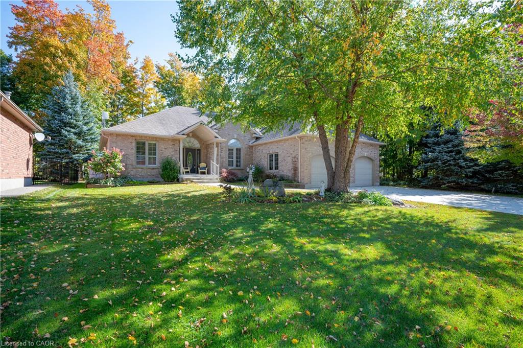 12 Welwood Avenue Property Photo 3