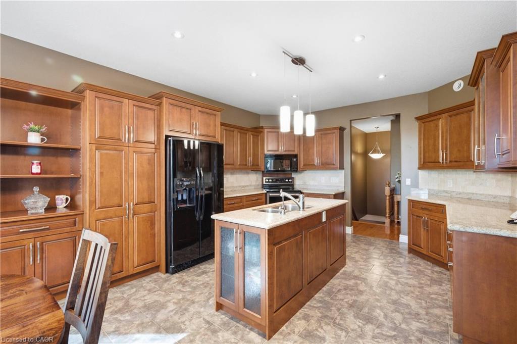 12 Welwood Avenue Property Photo 7