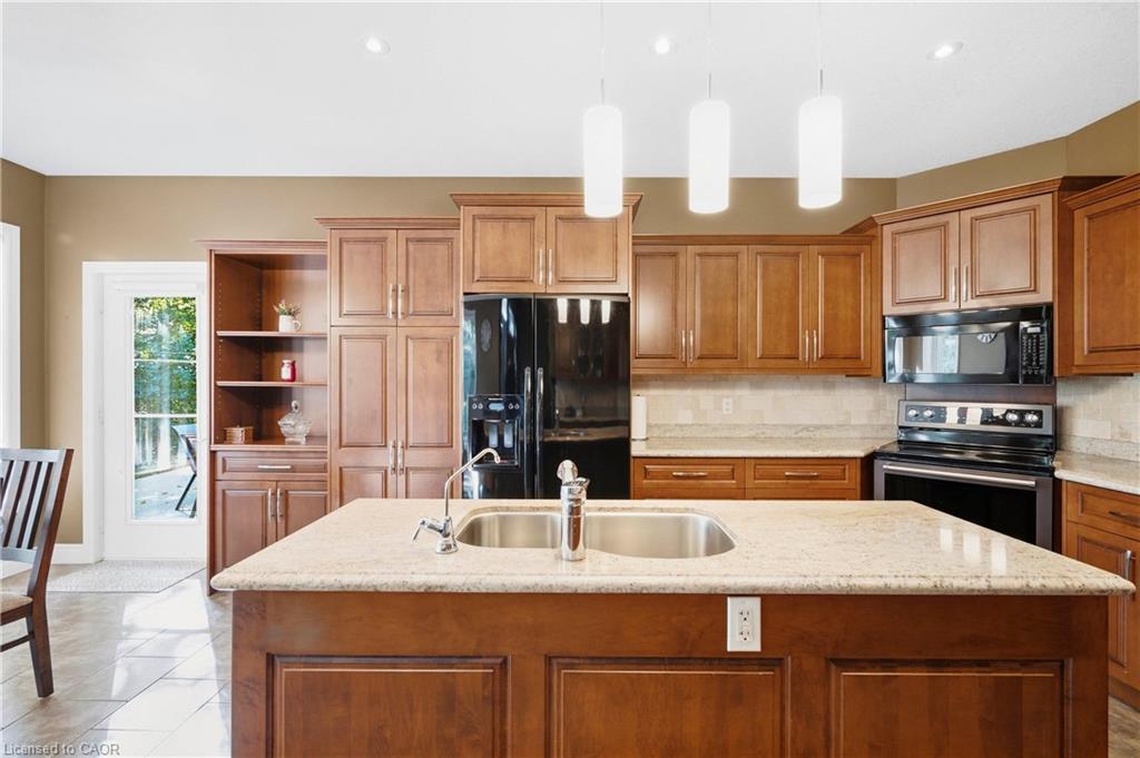 12 Welwood Avenue Property Photo 8