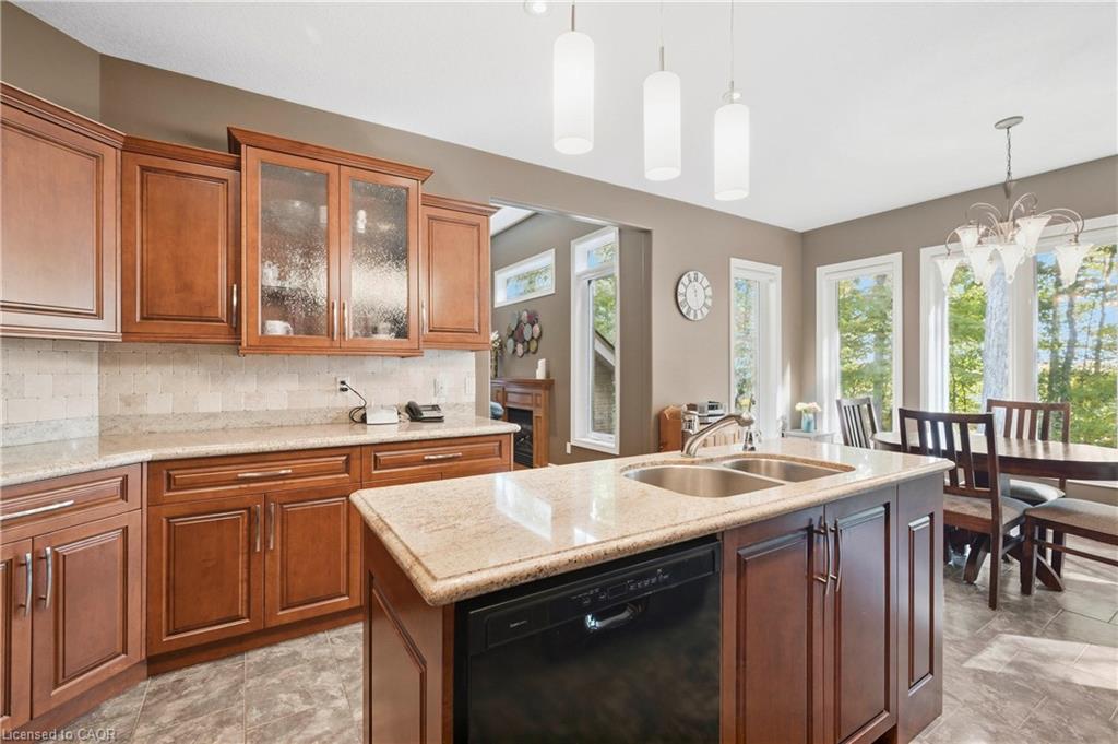 12 Welwood Avenue Property Photo 11