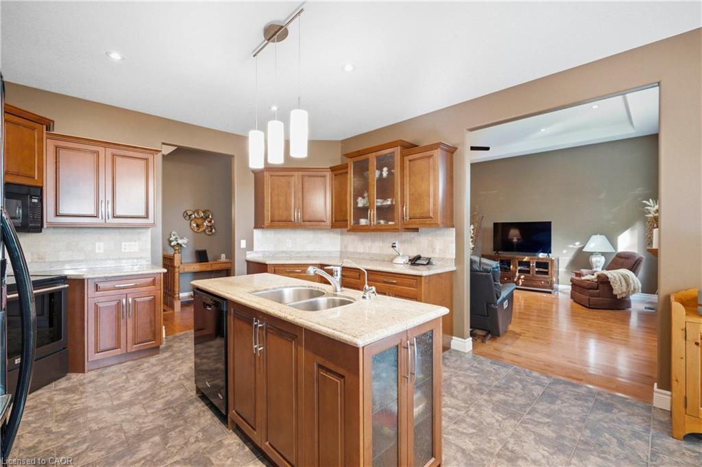 12 Welwood Avenue Property Photo 12