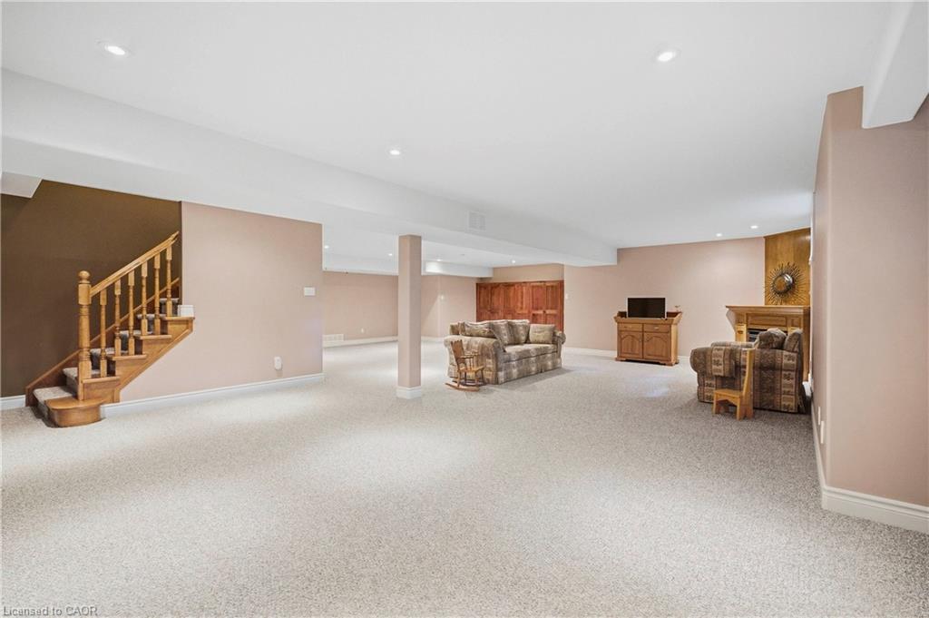 12 Welwood Avenue Property Photo 30