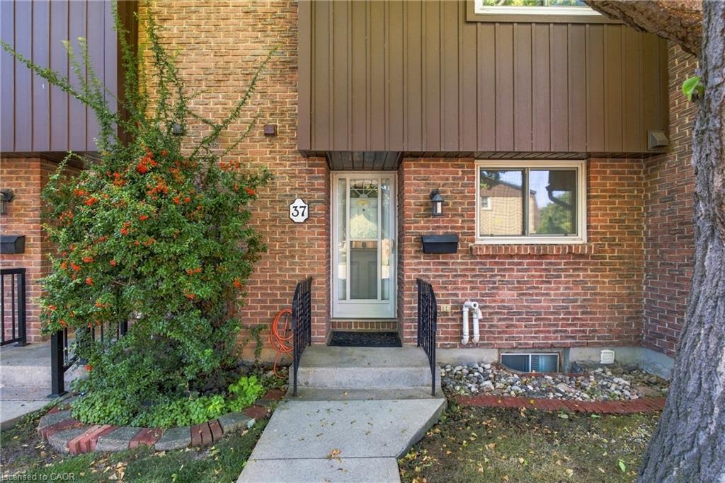 37-151 Linwell Road Property Photo 2