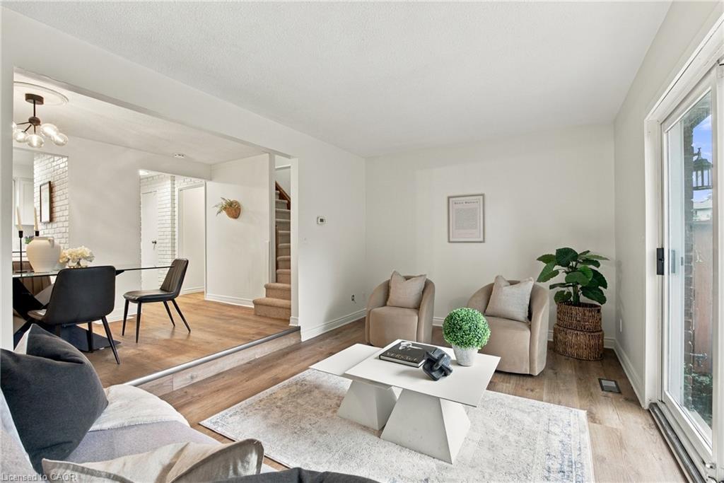 37-151 Linwell Road Property Photo 14