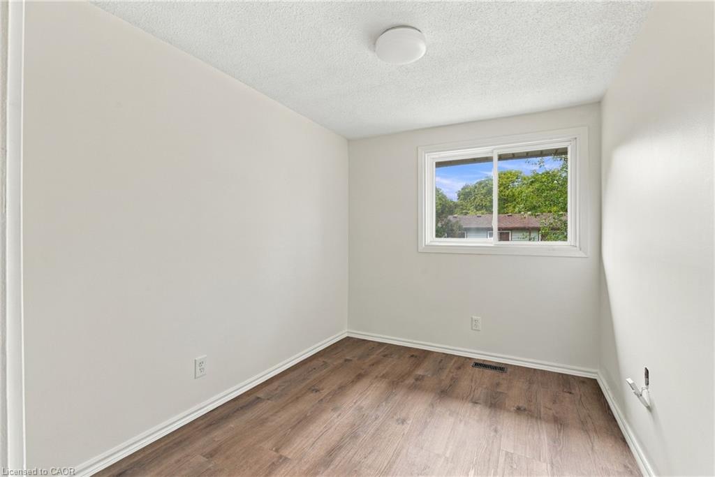 37-151 Linwell Road Property Photo 21