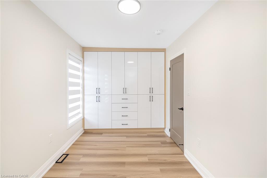 250 Rosslyn Avenue N Property Photo 22
