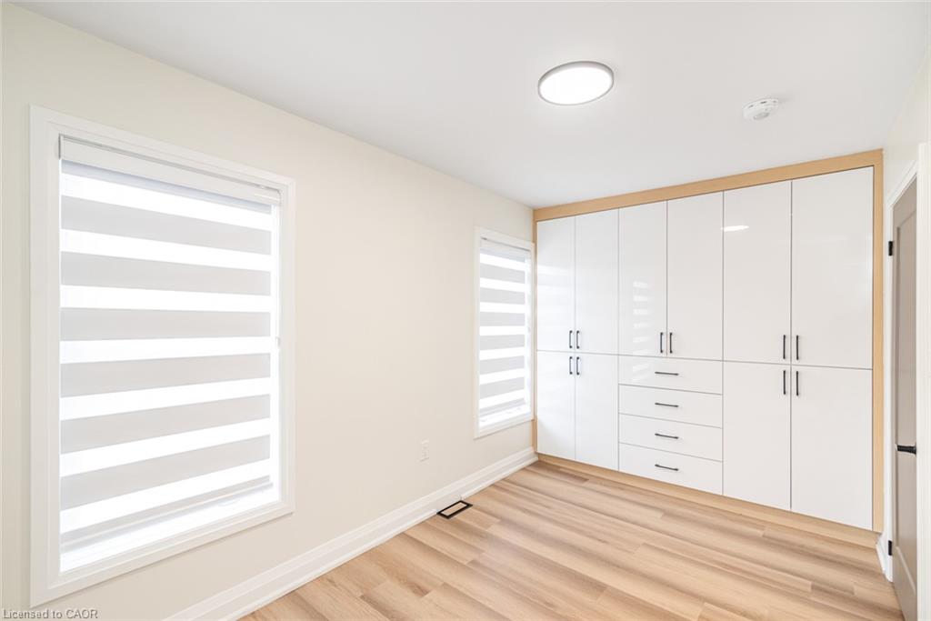 250 Rosslyn Avenue N Property Photo 23