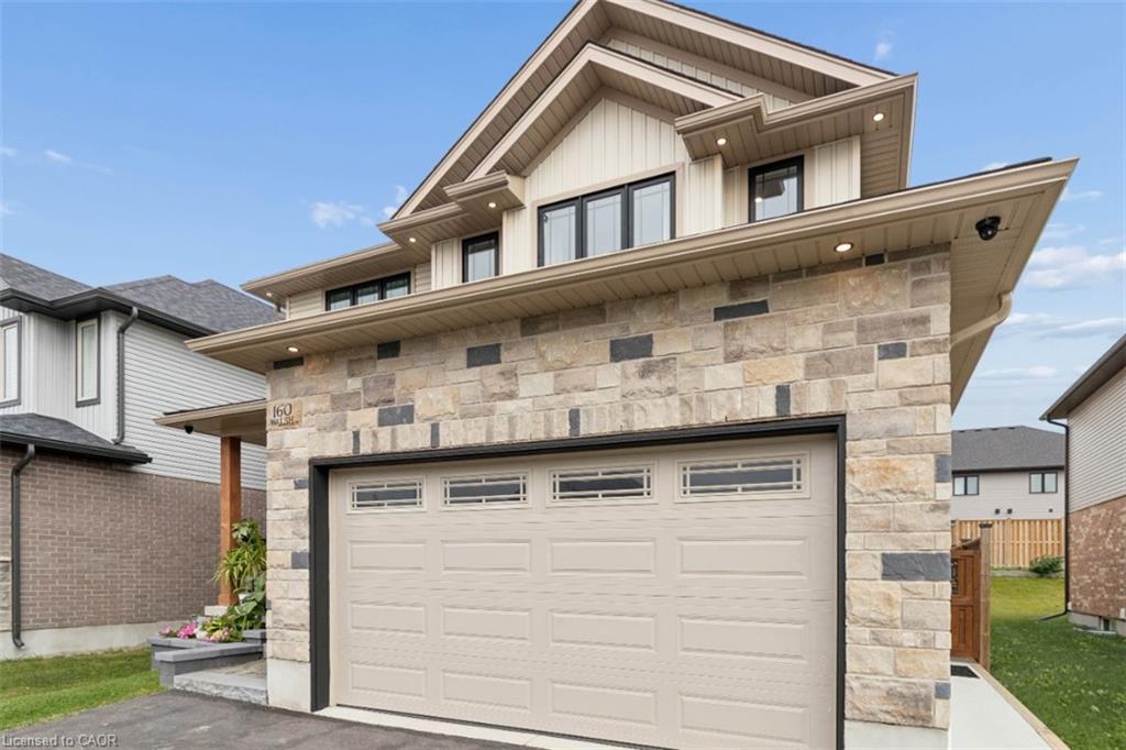 160 Walsh Street Property Photo 2