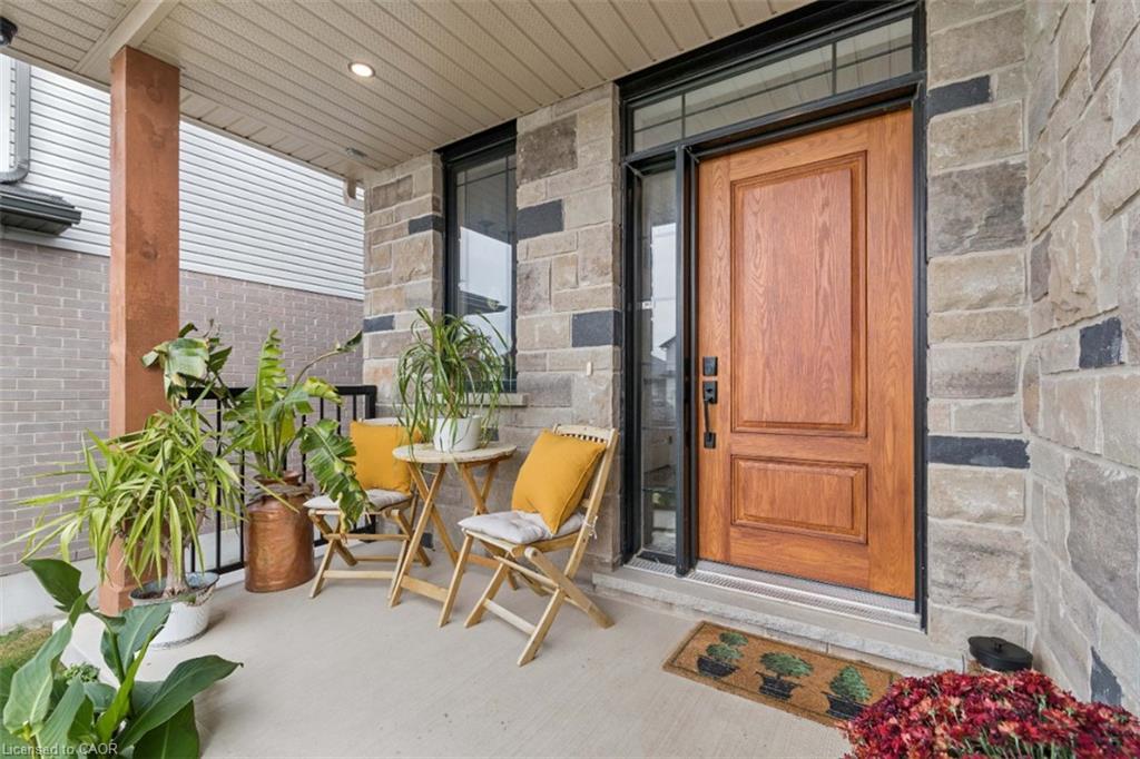 160 Walsh Street Property Photo 3