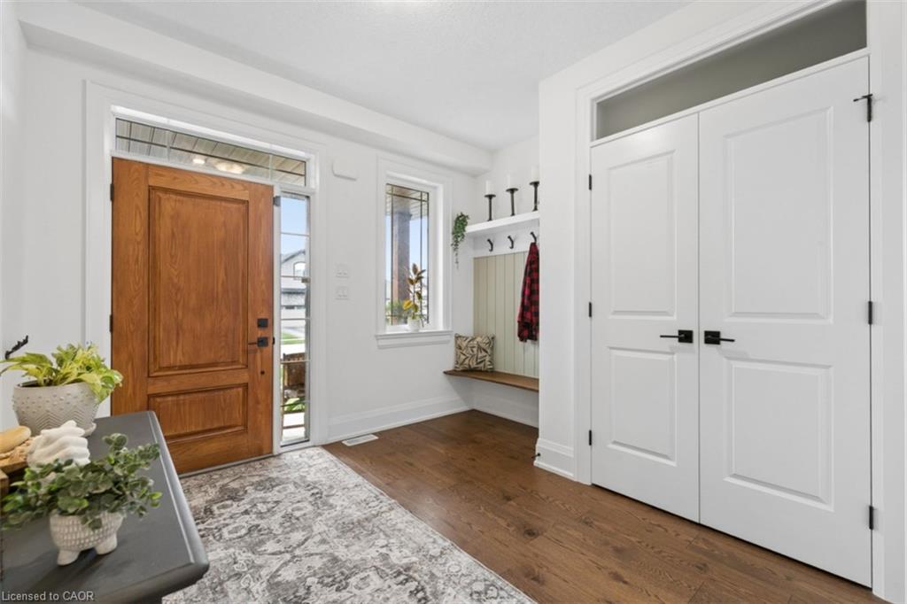 160 Walsh Street Property Photo 4