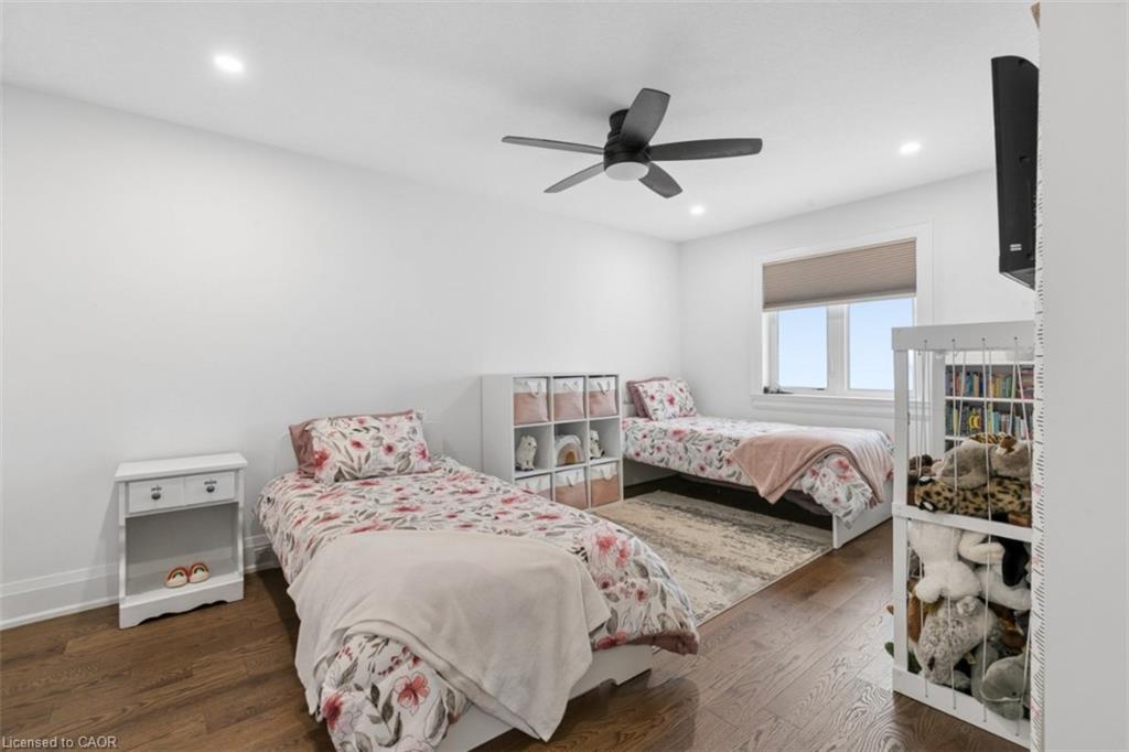 160 Walsh Street Property Photo 21
