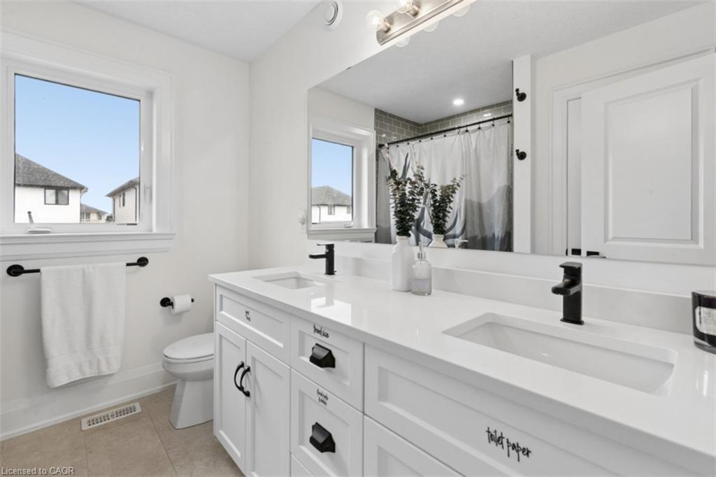 160 Walsh Street Property Photo 22