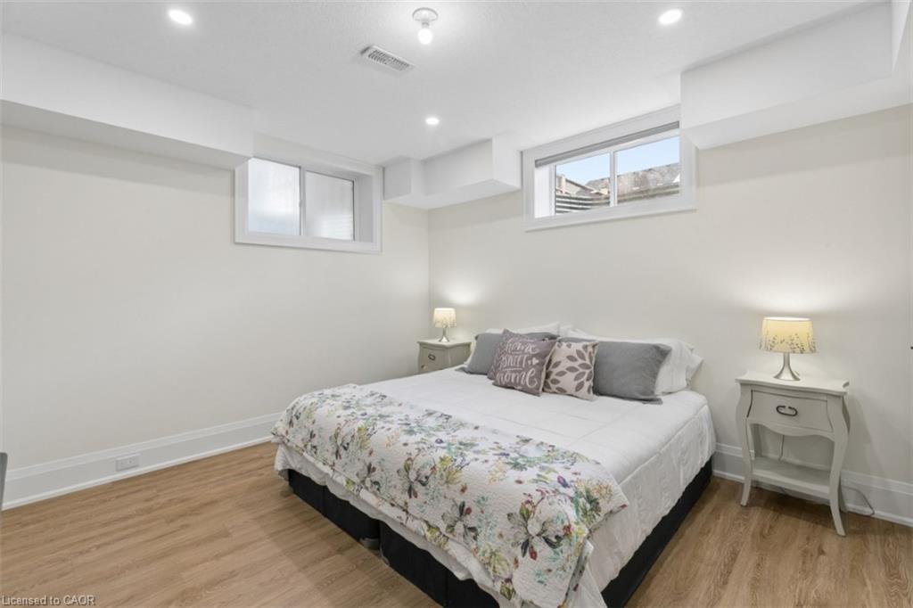 160 Walsh Street Property Photo 26