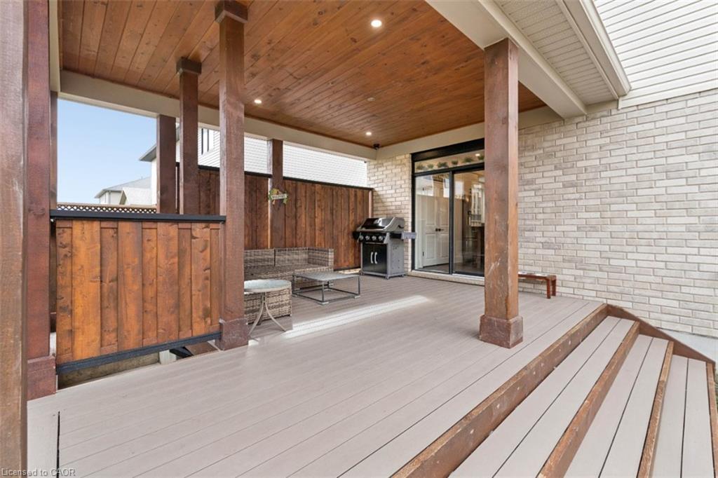 160 Walsh Street Property Photo 31
