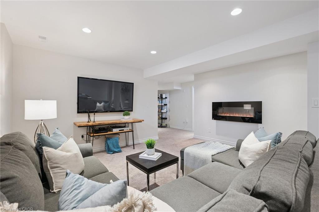 6 Branwood Place Property Photo 29