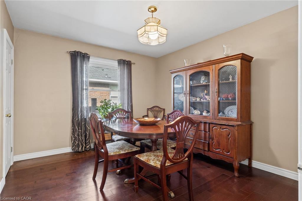 366 East 17th Street Property Photo 19