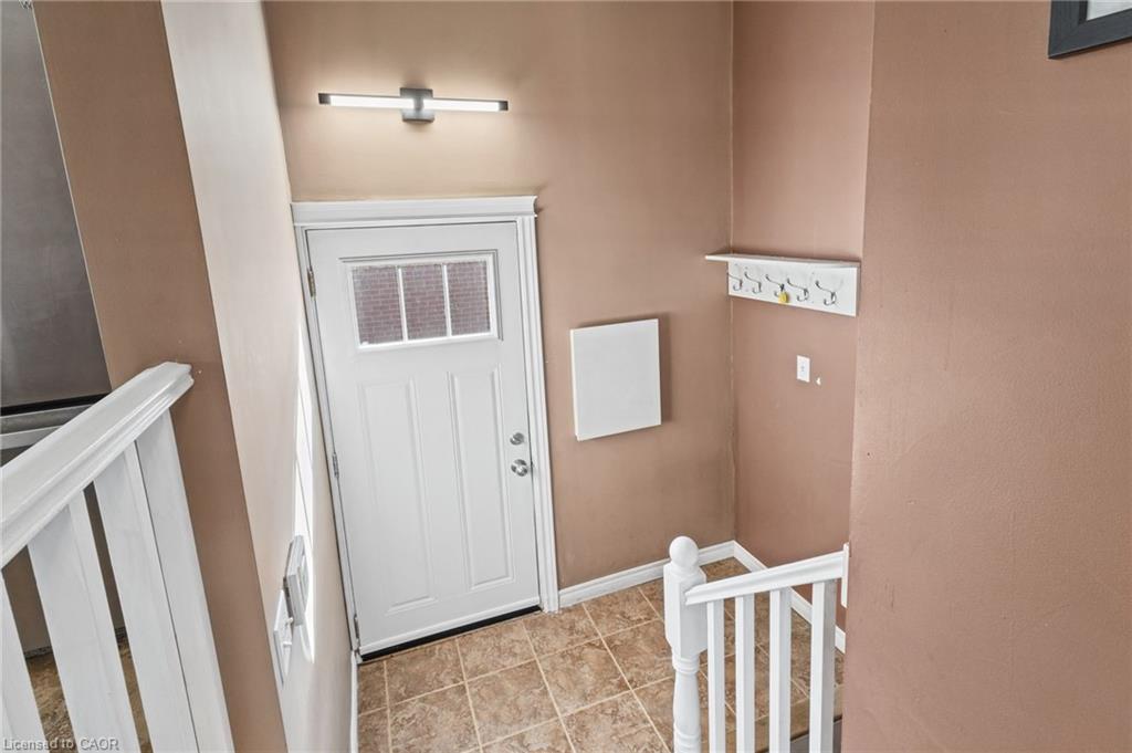 366 East 17th Street Property Photo 26