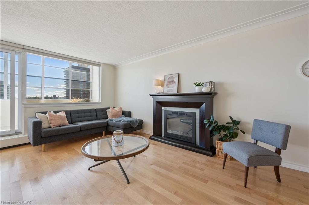 910-65 Westmount Road N Property Photo 10