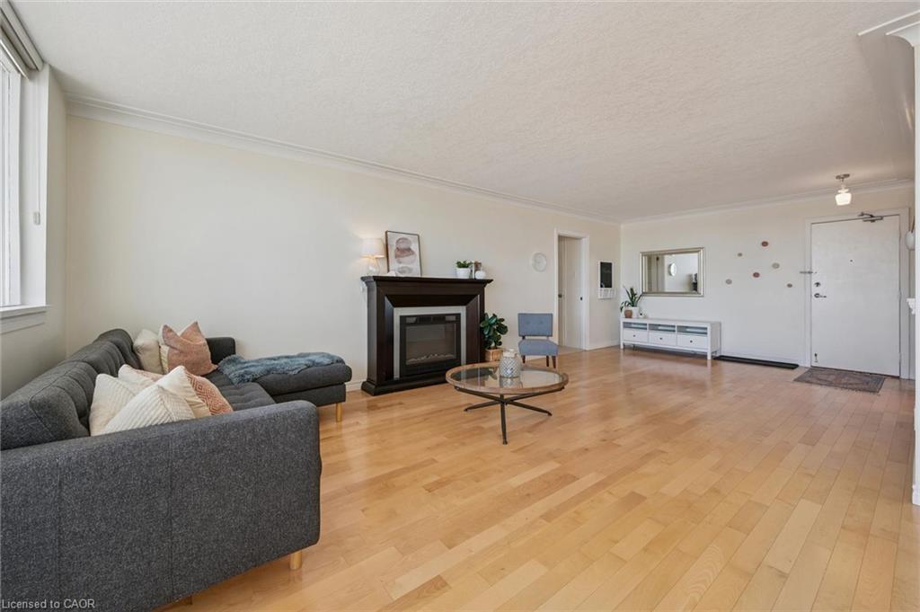 910-65 Westmount Road N Property Photo 12