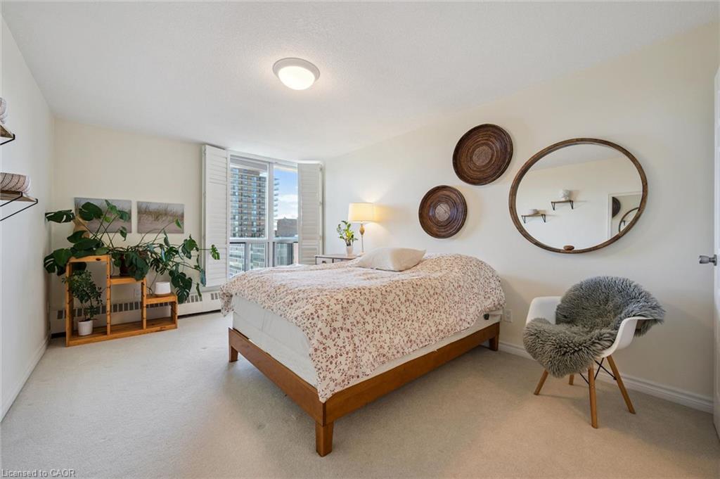 910-65 Westmount Road N Property Photo 23