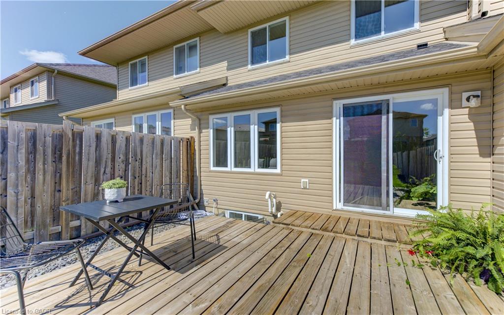 975 Zeller Crescent Property Photo 20