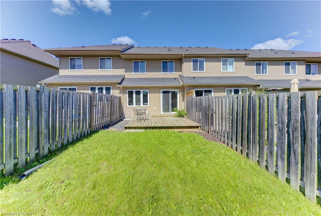 975 Zeller Crescent Property Photo 21