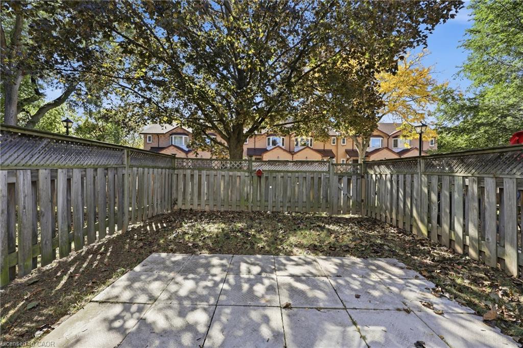 10-14 Brucedale Avenue E Property Photo 29