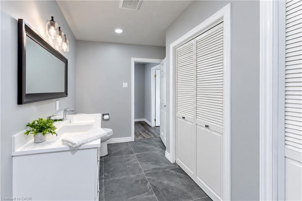 64 Lowrey Avenue S Property Photo 21