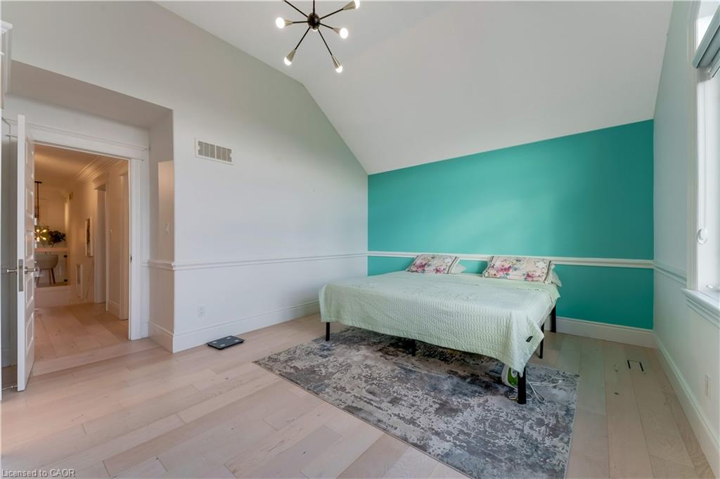 444 Thomas Slee Drive Property Photo 32