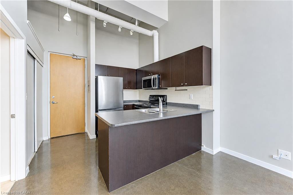 405-404 King Street W Property Photo 8