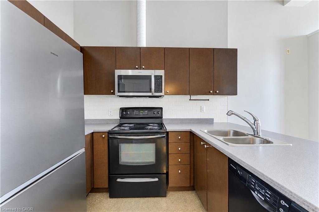 405-404 King Street W Property Photo 10
