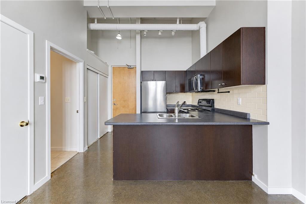 405-404 King Street W Property Photo 13