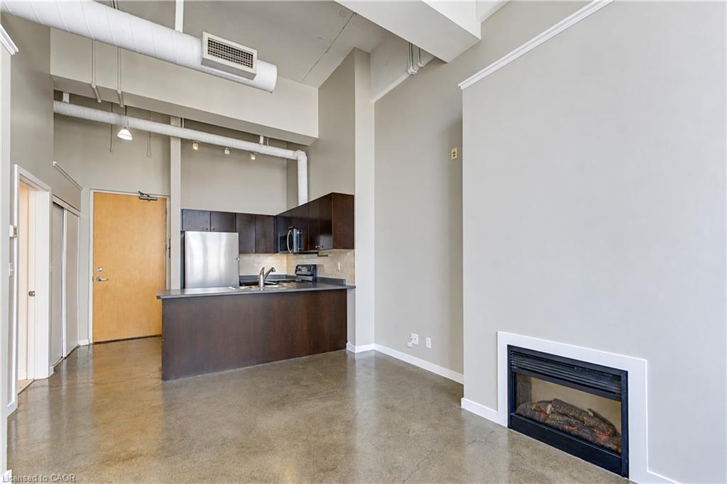 405-404 King Street W Property Photo 14